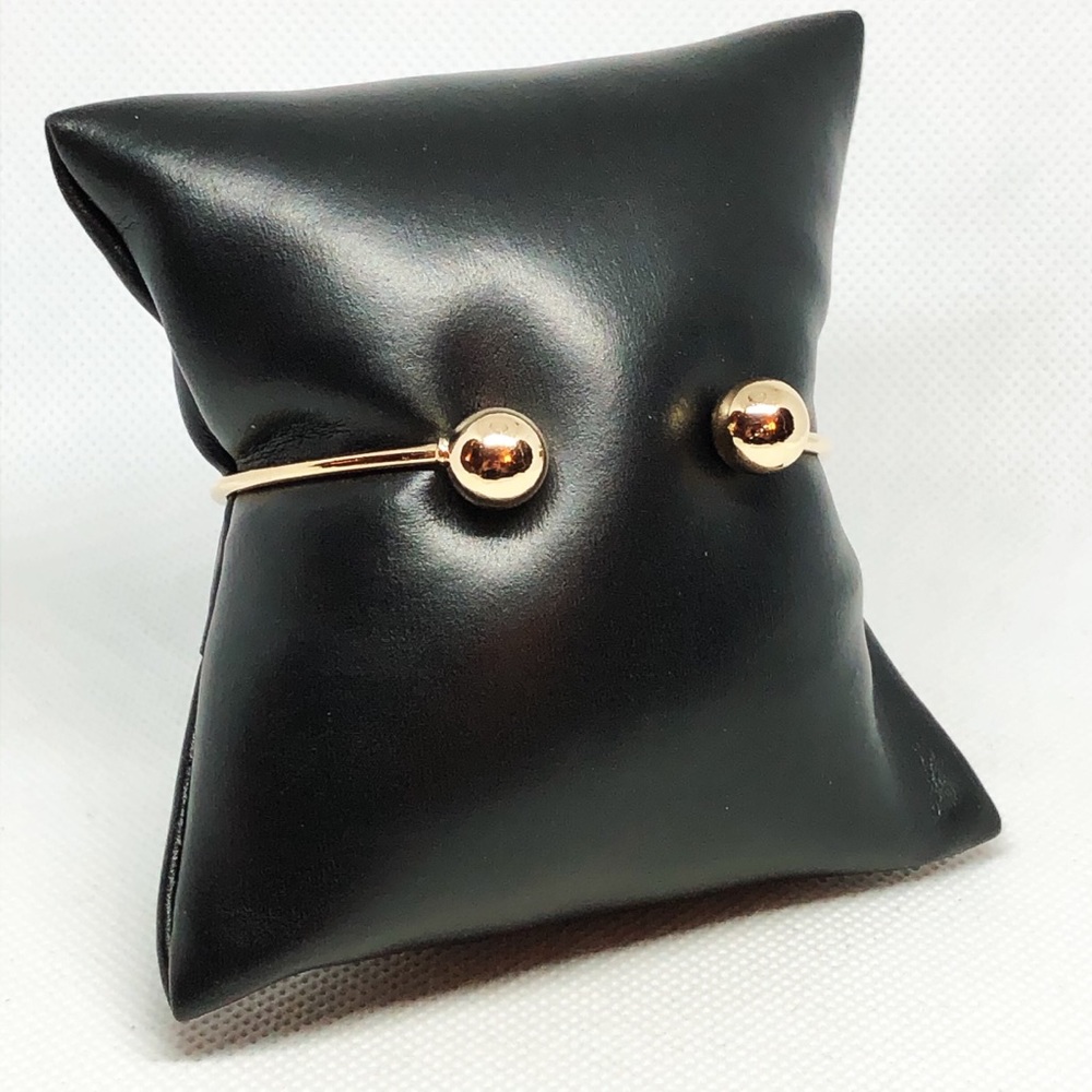 💠3 for $25💠Yellow Gold Tone Bracelet - Picture 3 of 6